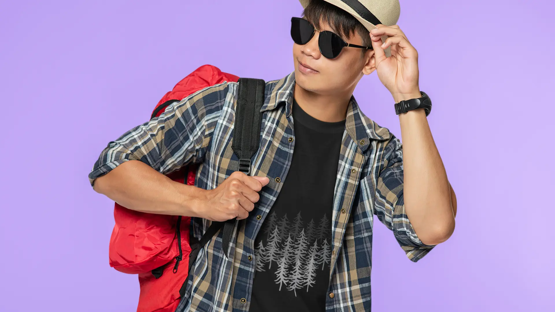 round-neck-t-shirt-mockup-featuring-a-man-with-sunglasses-getting-ready-to-travel-m4686-r-el2